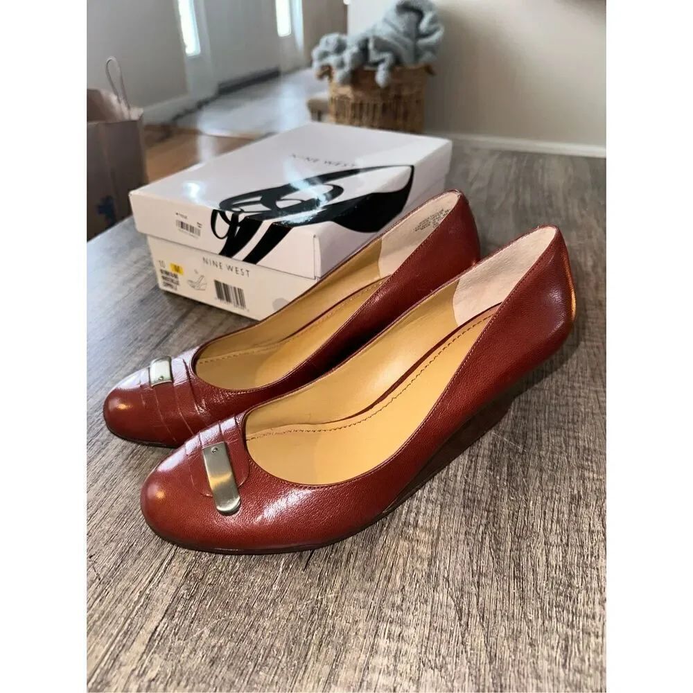 Nine West Get a Clue Mary Jane Heels 10M Brown Leather